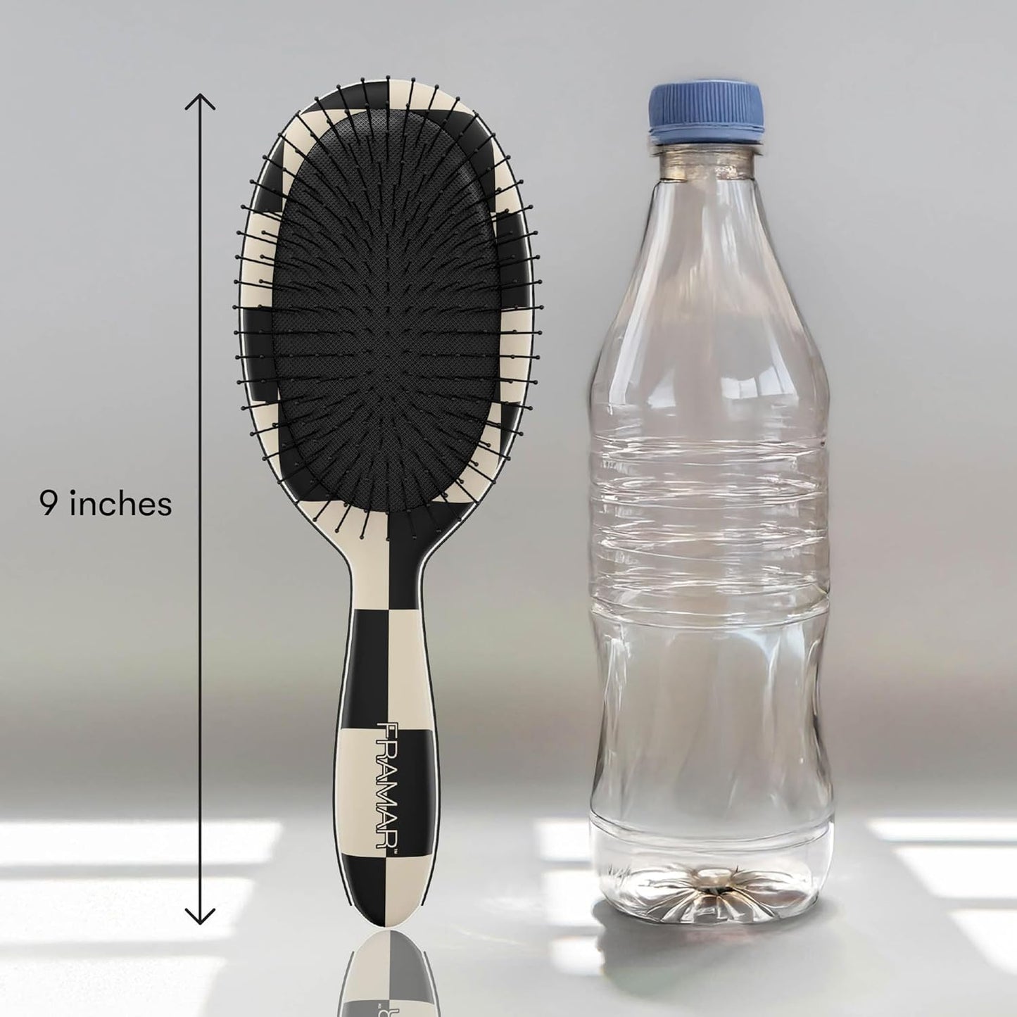 Checkered Print Hair Brush Detangler – Wet Hair Brushes for Women, Womens Hair Brush, Black and White Checkered Hair Accessories, Hairbrush for Women, Cepillos Para Cabello – Detangle Brush