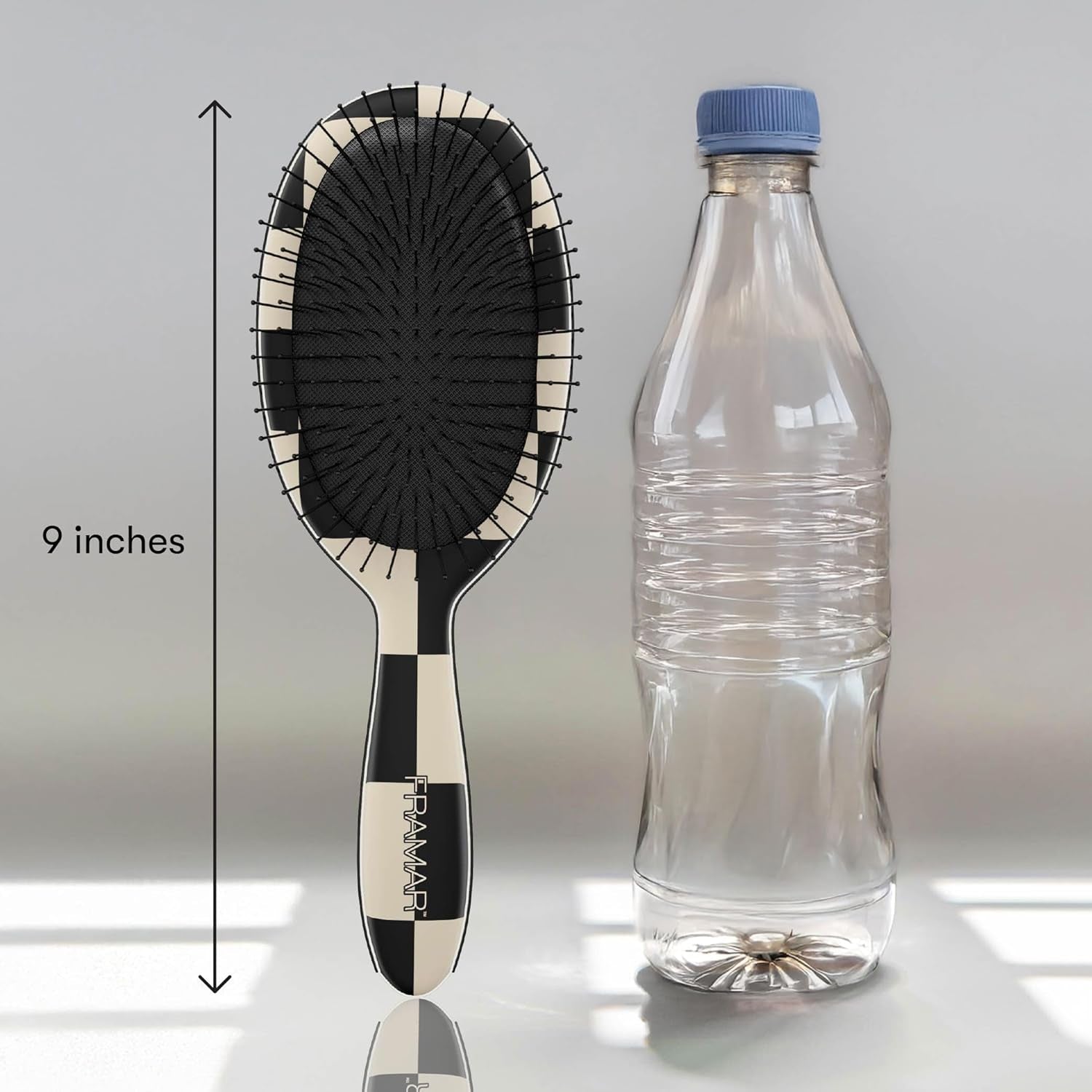 Checkered Print Hair Brush Detangler – Wet Hair Brushes for Women, Womens Hair Brush, Black and White Checkered Hair Accessories, Hairbrush for Women, Cepillos Para Cabello – Detangle Brush