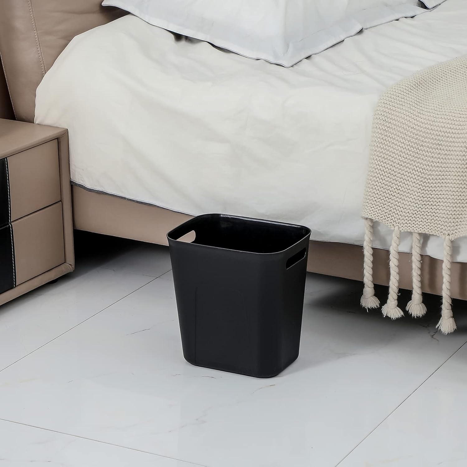 Plastic Small Trash Can Wastebasket, Garbage Container Basket for Bathrooms, Laundry Room, Kitchens, Offices, Kids Rooms, Dorms, 3.5 Gallon, Black